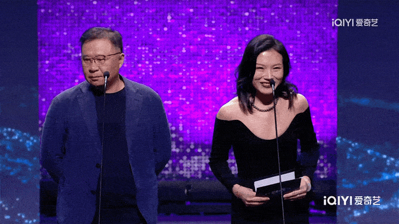 爱奇艺《荧光之夜》现场视觉