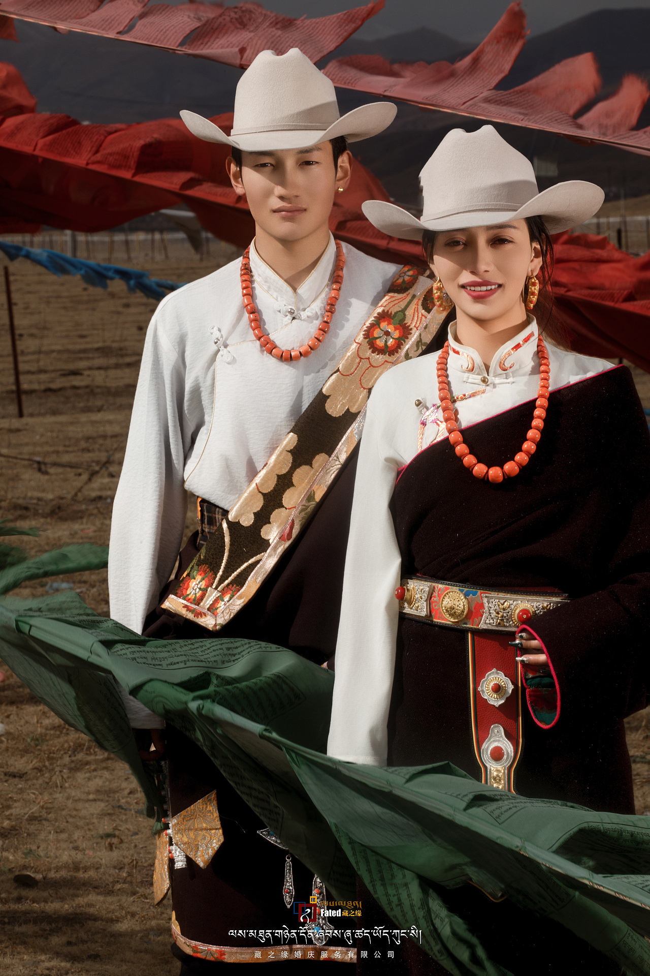 藏式婚纱照（图ZMzg3ODYxMDEy） - 人像摄影 - 站酷设计师黎明摄影师原创素材 - 站酷ZCOOL