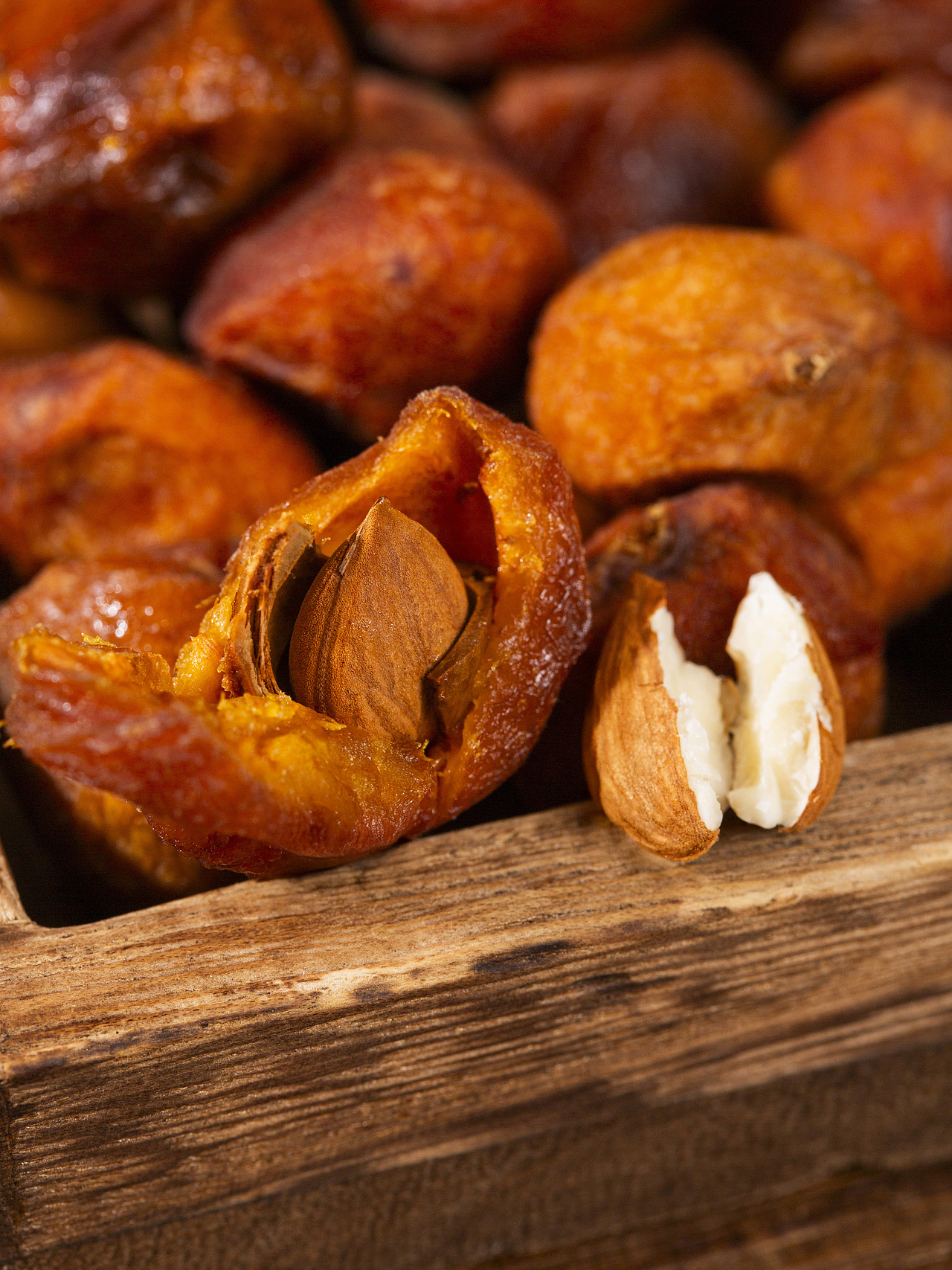 有间|亩育万物新疆吊干杏（图ZMzg3OTU4MTYw） - 产品摄影 - 站酷设计师有间图片社原创素材 - 站酷ZCOOL