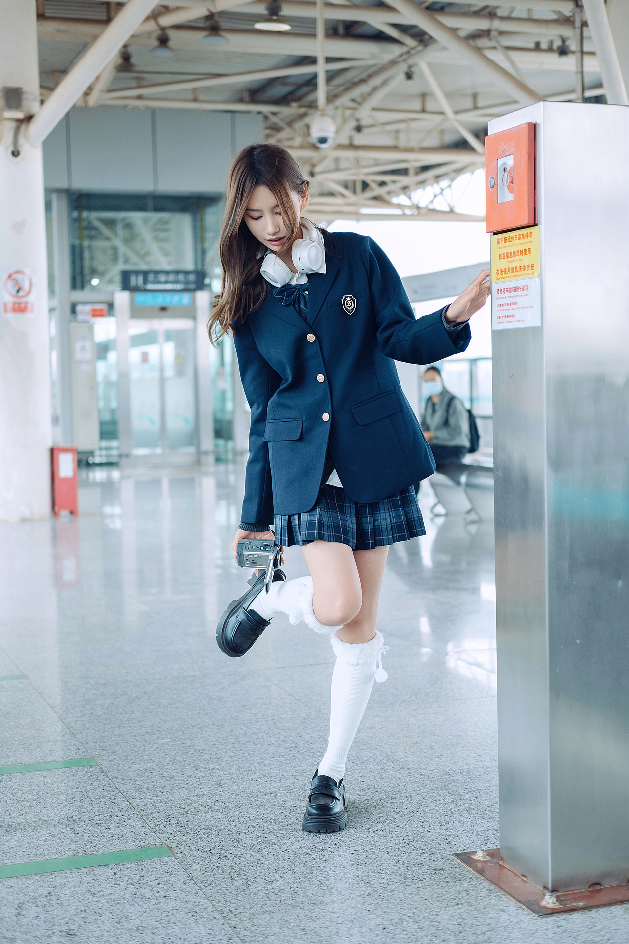 地铁站jk日系（图ZMzg4MDU2MTA4） - 人像摄影 - 站酷设计师胖虎自有妙计原创素材 - 站酷ZCOOL