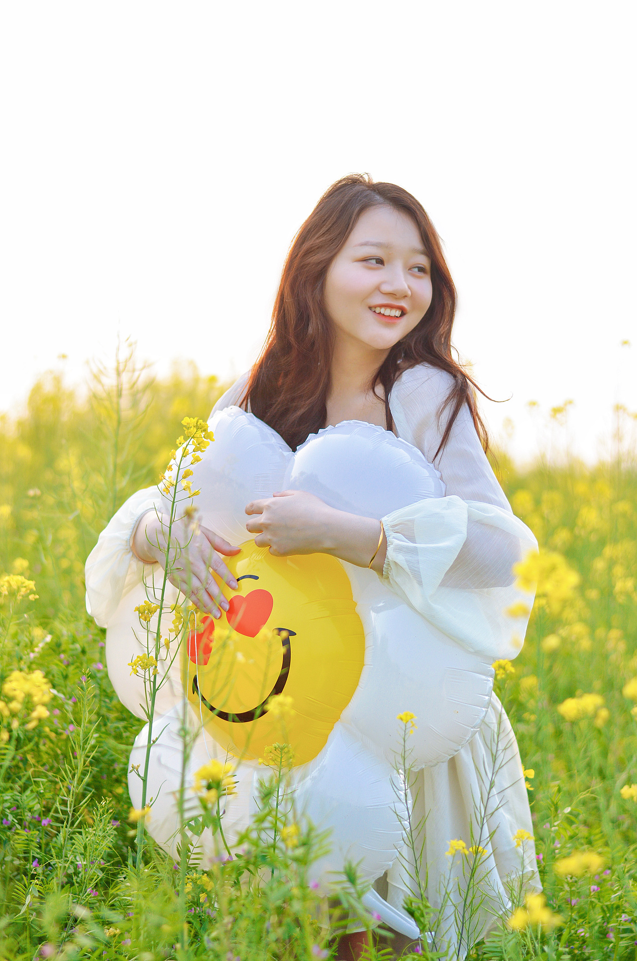【春日情书｜在金黄潮汐里与风私奔】（图ZMzg4MTQwMzUy） - 人像摄影 - 站酷设计师凌箫啊原创素材 - 站酷ZCOOL