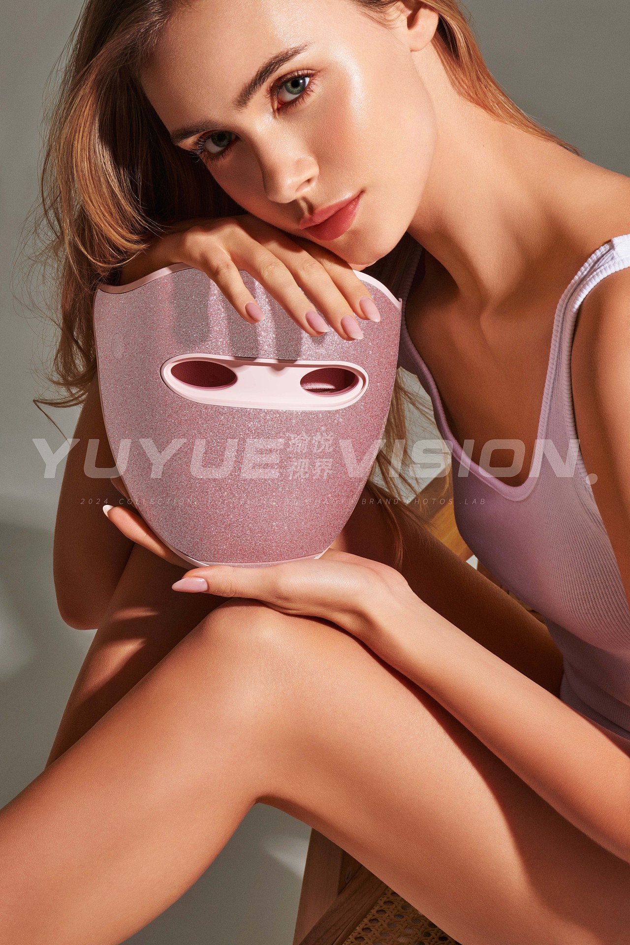 產(chǎn)品攝影｜Glowera 臉部按摩儀｜瑜悅視界（圖ZMzg4MTkzODQ0） - 產(chǎn)品攝影 - 站酷設(shè)計師瑜悅視界傳媒原創(chuàng)素材 - 站酷ZCOOL