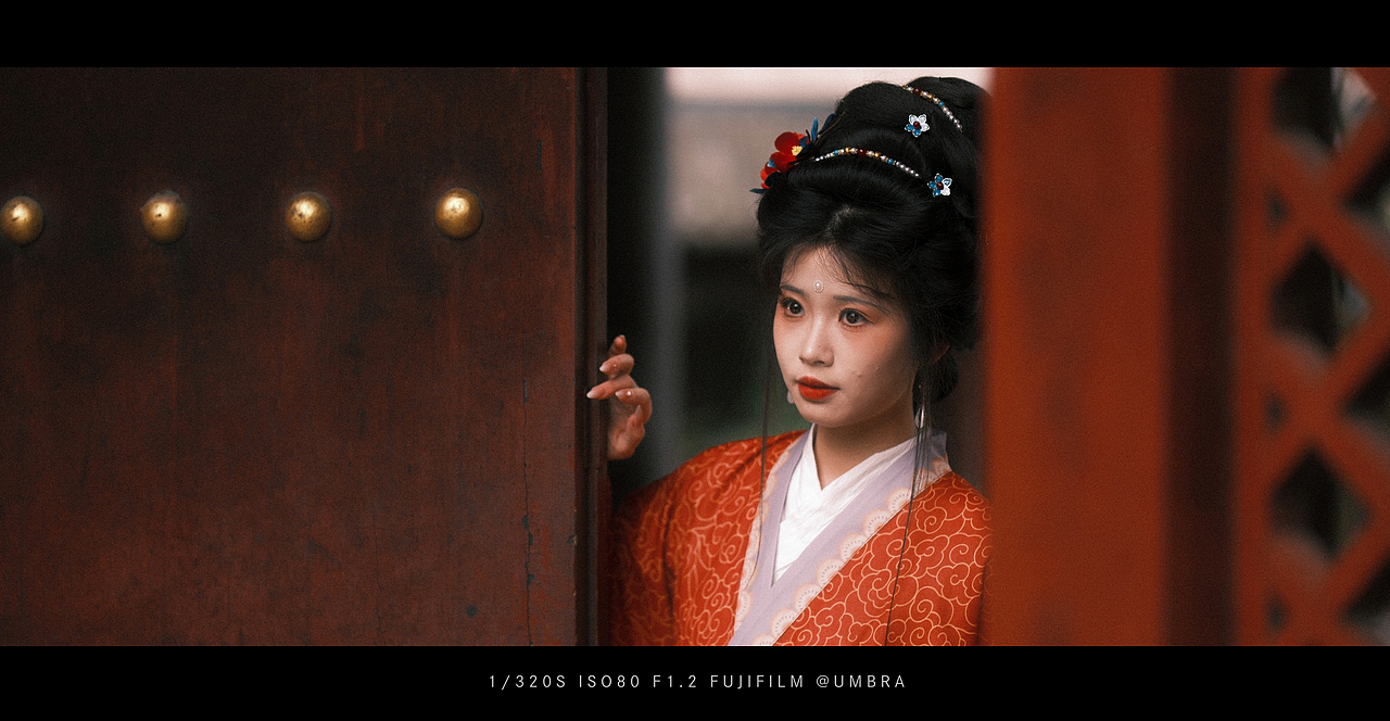 “误入眉眼，可叹惊鸿”（图ZMzg4MjAyODQ0） - 人像摄影 - 站酷设计师Umbra_原创素材 - 站酷ZCOOL