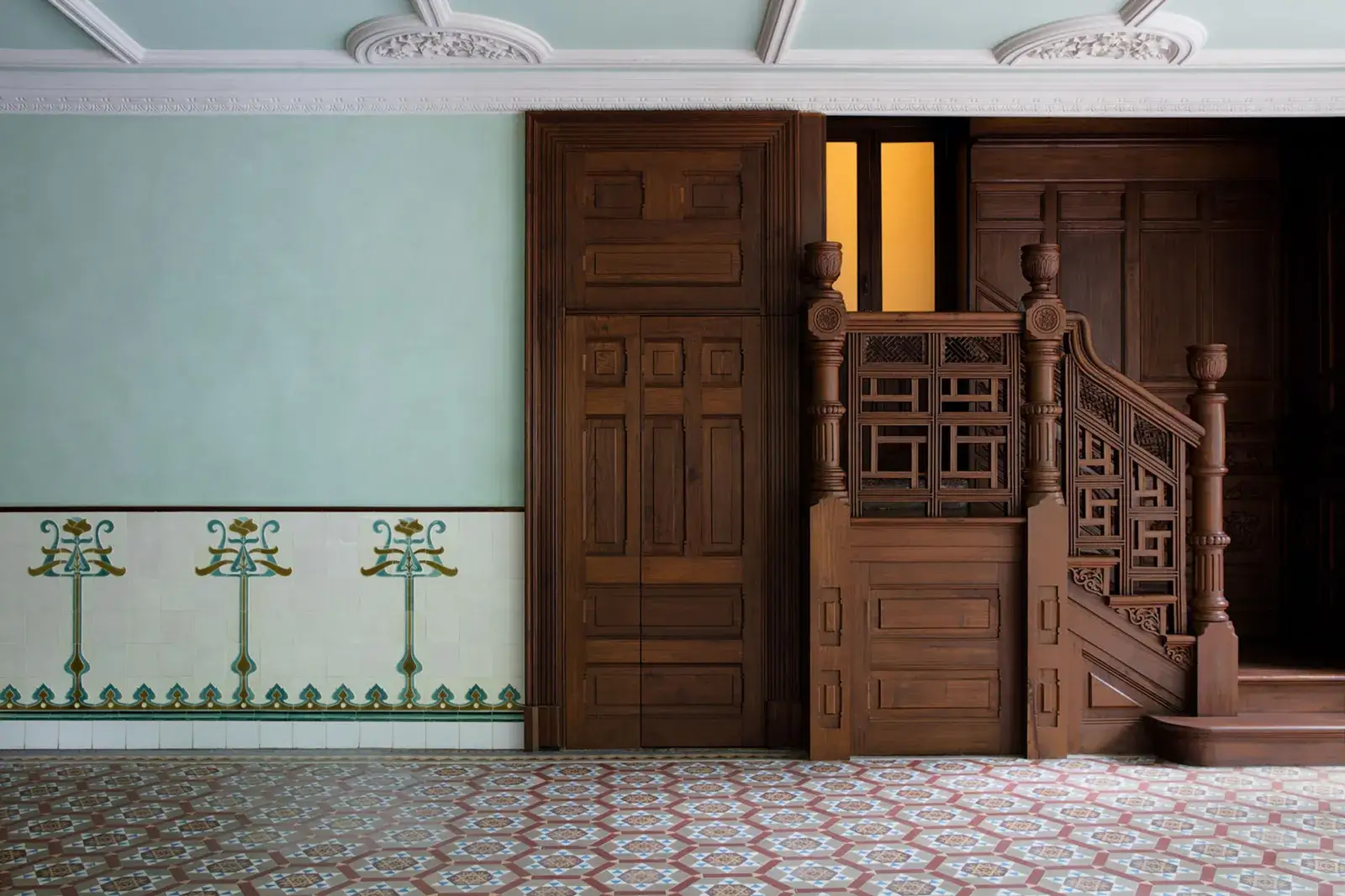 2025北影节官方海报发布/世界首座3D打印车站落地日本/麦当劳联名电影《我的世界》