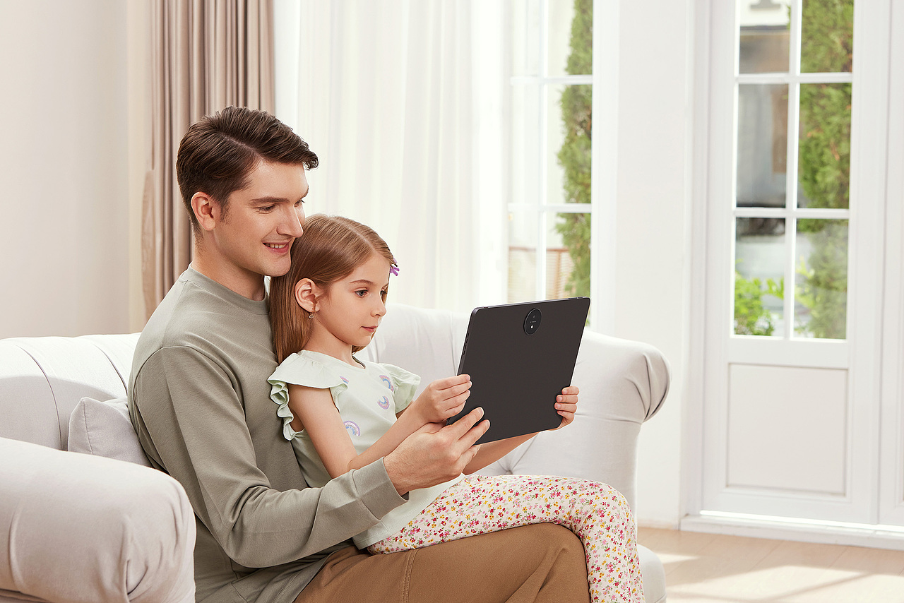 手機、平板電腦LIFE圖拍攝（圖ZMzg4MjUyNjY4） - 產(chǎn)品攝影 - 站酷設計師瑞格Bobby原創(chuàng)素材 - 站酷ZCOOL