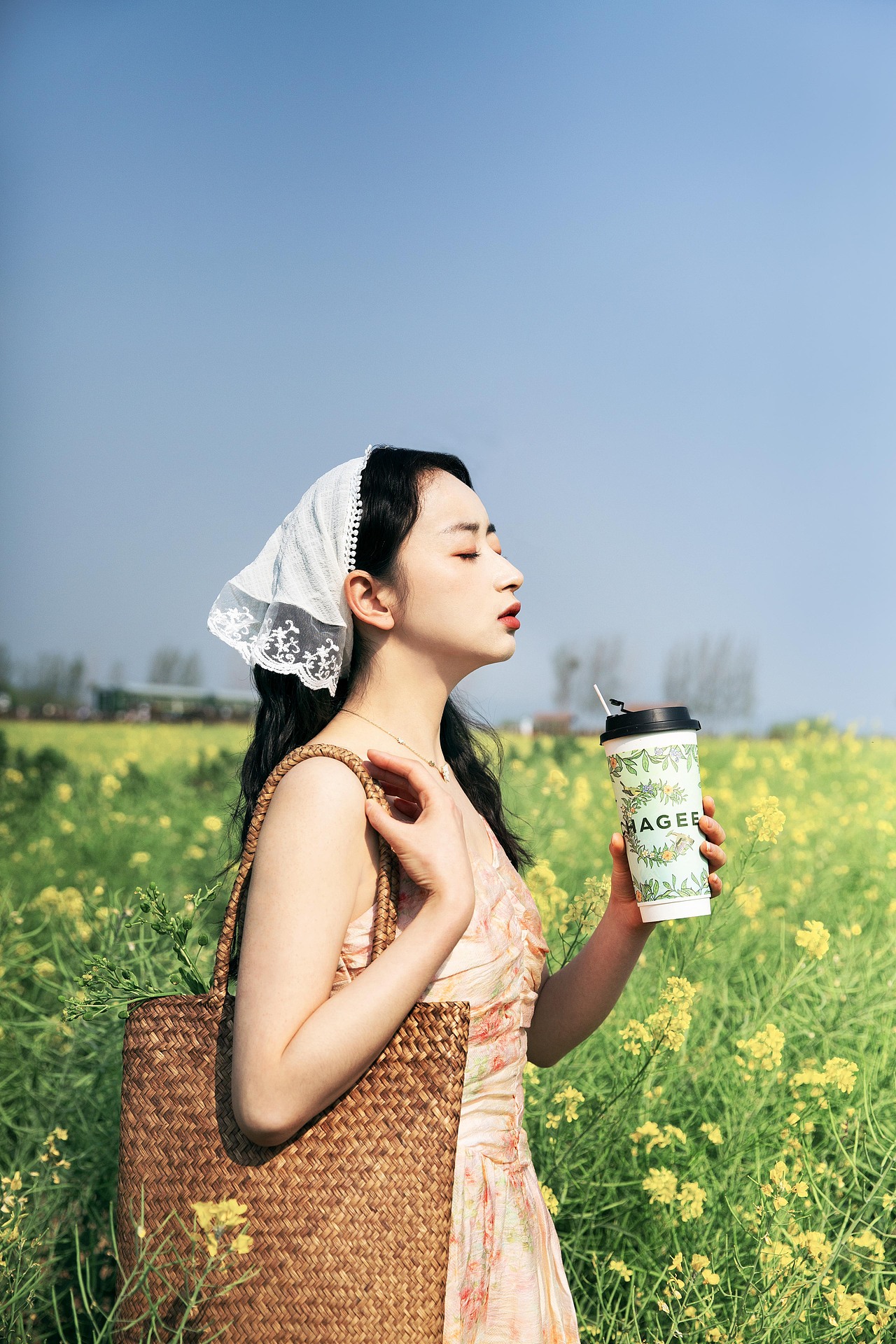 当我看到醒时春山的包装时，我心里的画面（图ZMzg4Mjc5MDQw） - 人像摄影 - 站酷设计师摄影师楚淇原创素材 - 站酷ZCOOL