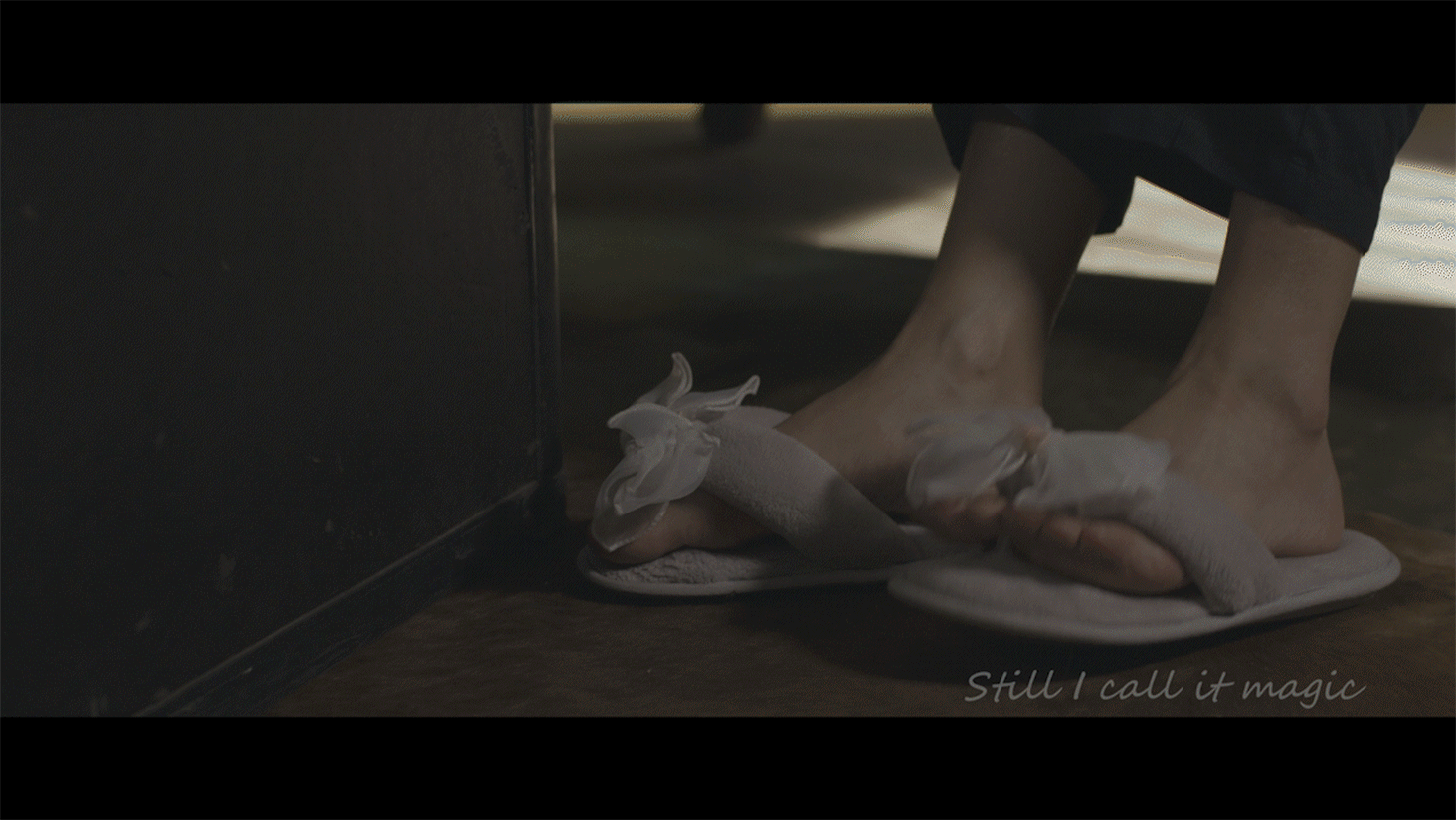 品牌视觉全案 | MORROR ART 悬浮歌词音箱 X LAPRO良鹏