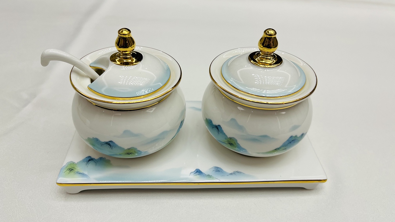 情怀腾格里--鄂尔多斯国宾馆骨瓷餐具设计方案