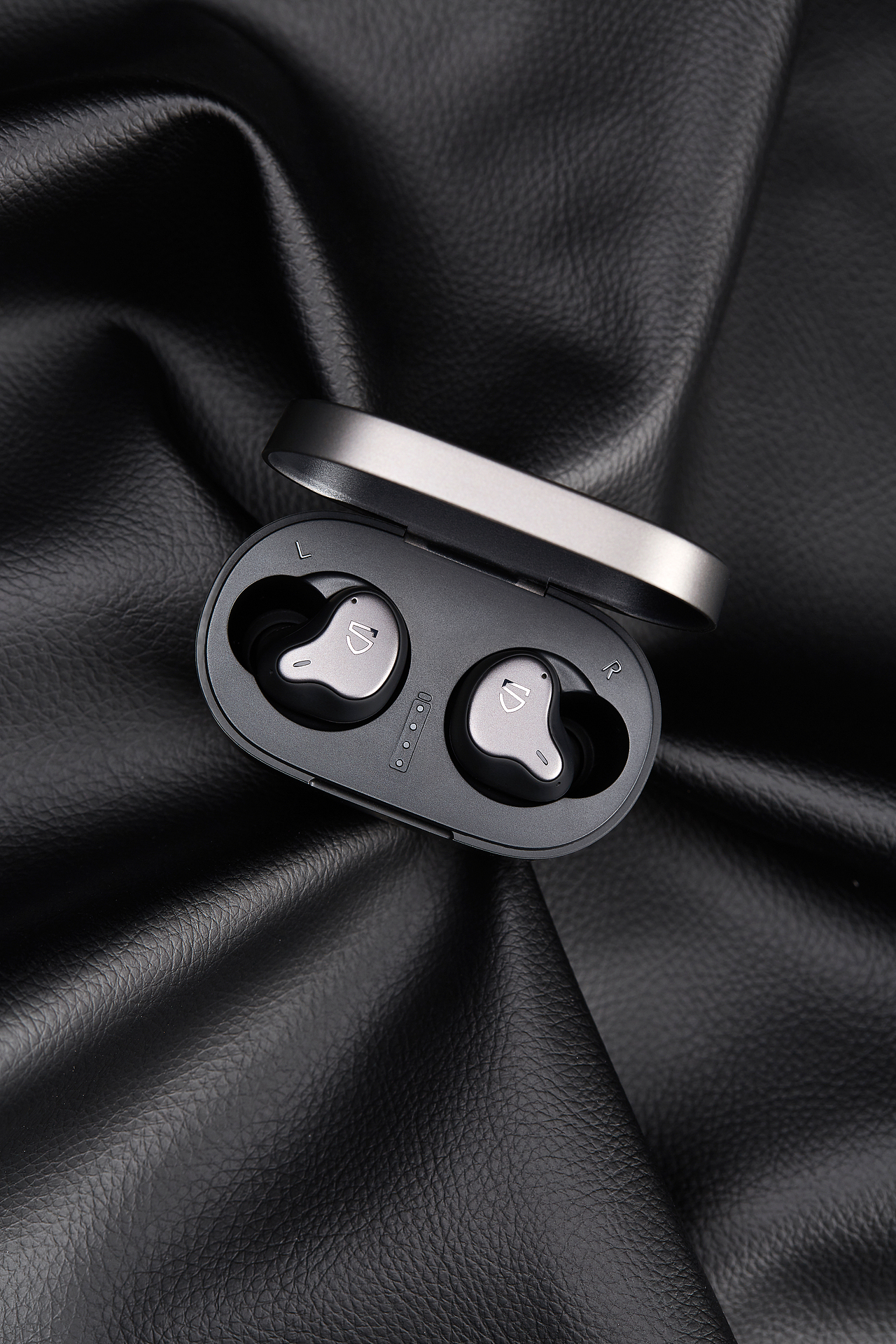 SOUNDPEATS H1蓝牙耳机产品图（图ZMzg4NDIyODE2） - 产品摄影 - 站酷设计师Vinny1987原创素材 - 站酷ZCOOL