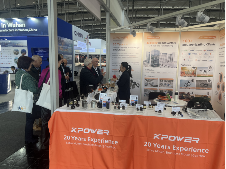 舵机品牌-伟创动力2025汉诺威工业博览会现场亮点直出，引领行业风尚（图ZMTUwNjAxOTI=） - 资讯 - 站酷设计师第一资讯播报原创素材 - 站酷ZCOOL