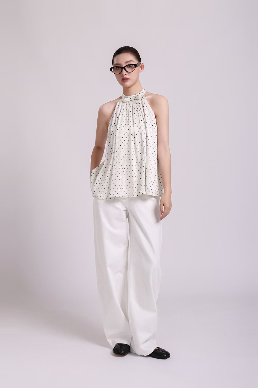 视频剪辑,AI生成模特背景