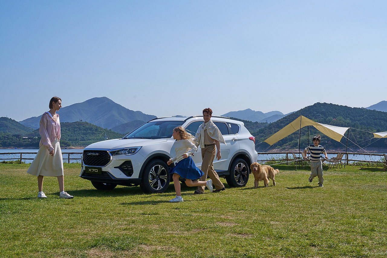 汽车美图 ｜姐弟带上狗狗和爸妈去旅行（图ZMzg4NTQ4NDg4） - 产品摄影 - 站酷设计师王昌龙WangEthan原创素材 - 站酷ZCOOL