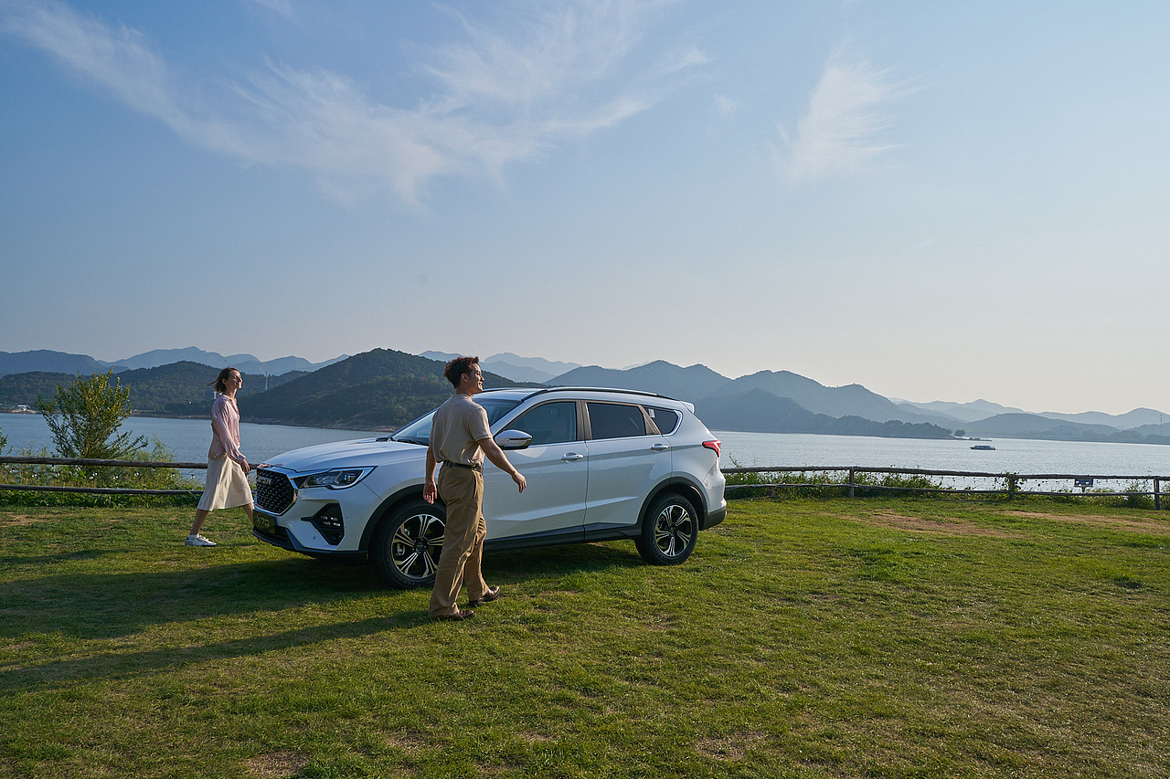 汽车美图 ｜姐弟带上狗狗和爸妈去旅行（图ZMzg4NTQ4NTI0） - 产品摄影 - 站酷设计师王昌龙WangEthan原创素材 - 站酷ZCOOL