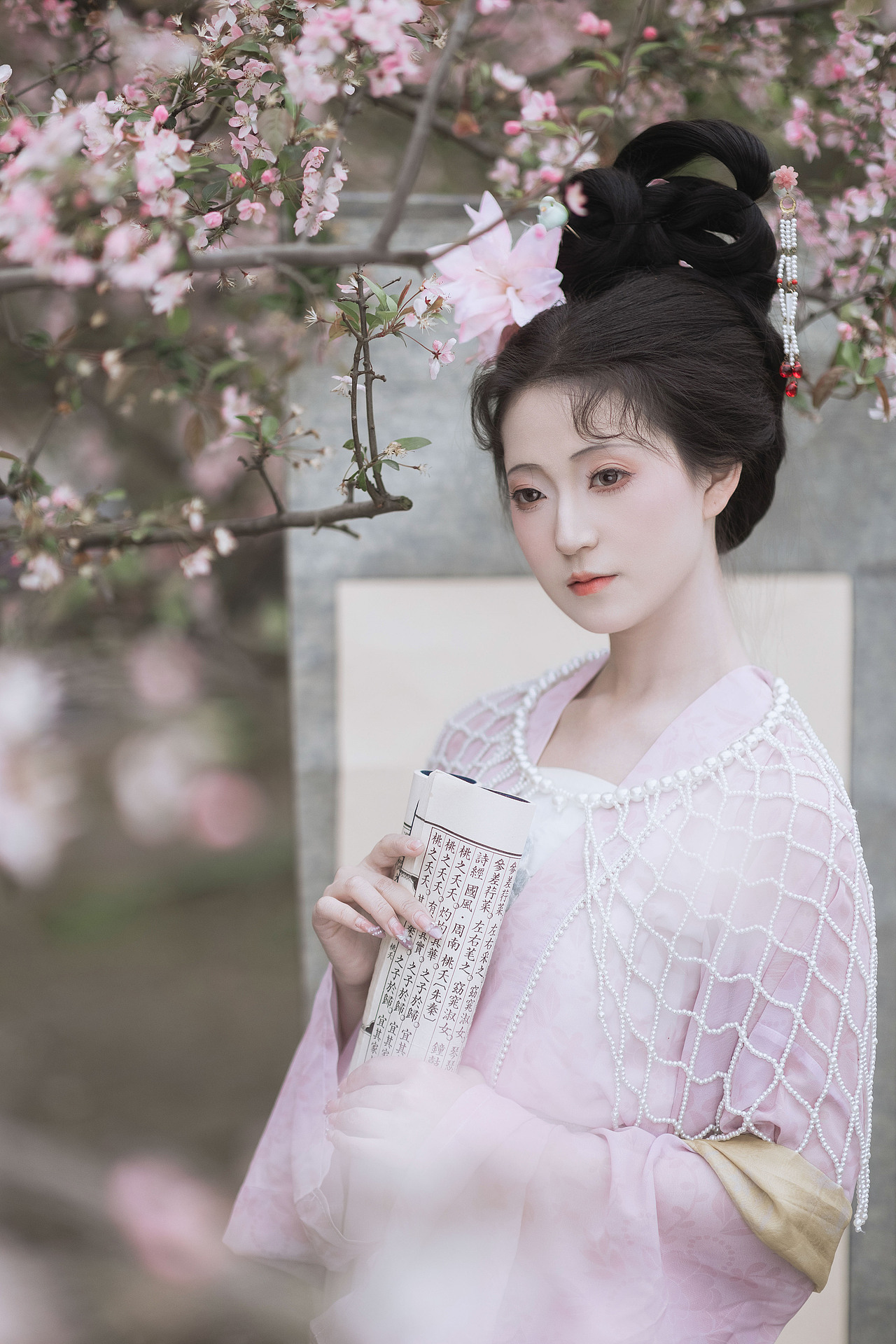 海棠依旧（图ZMzg4NTYyMjE2） - 人像摄影 - 站酷设计师若寒Rock原创素材 - 站酷ZCOOL