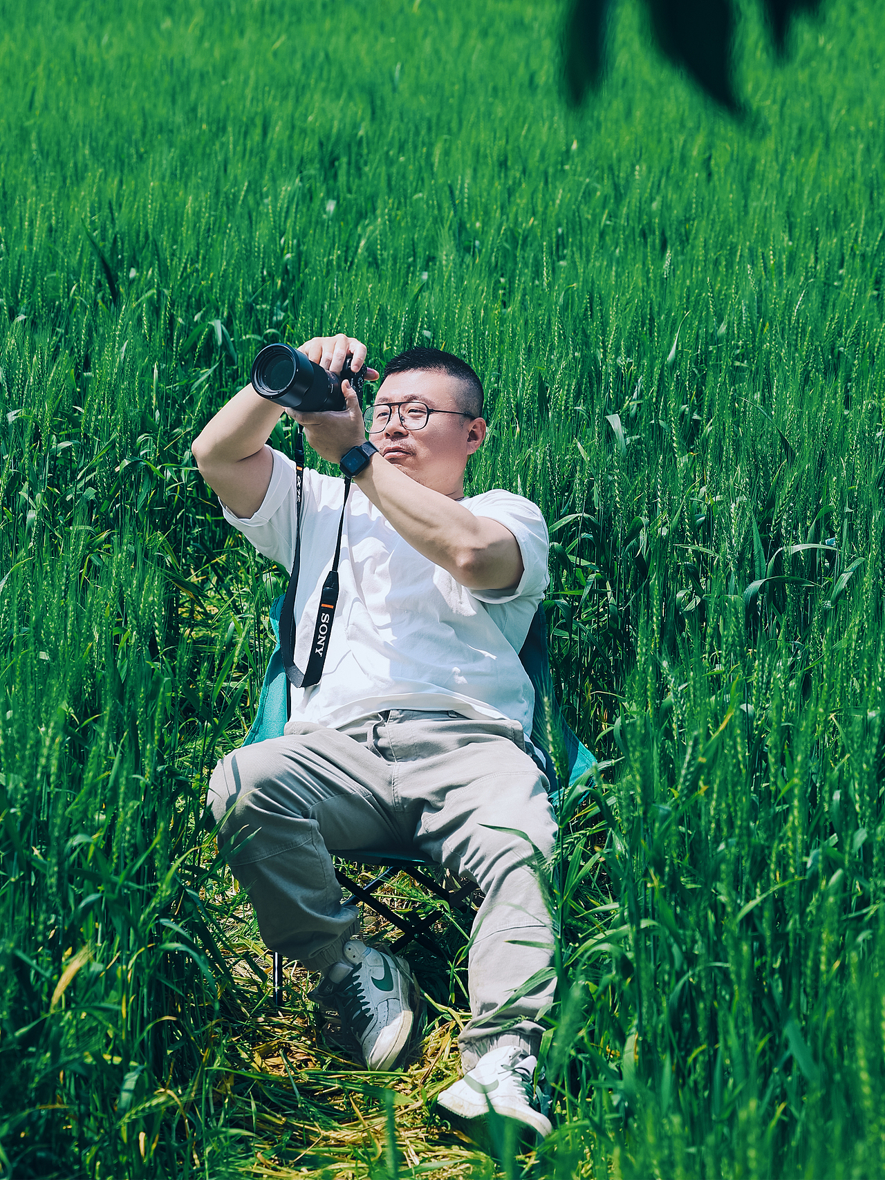 男士人像 | 麦田里的松弛感,男生拍照就该这样摆造型