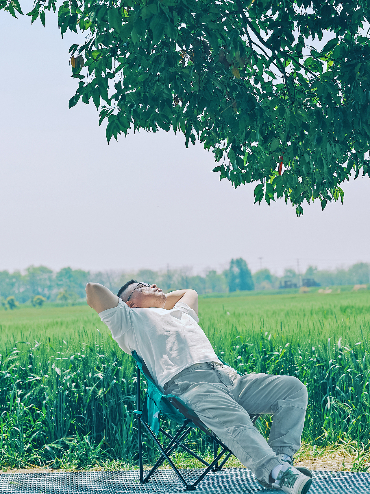 男士人像 | 麦田里的松弛感,男生拍照就该这样摆造型