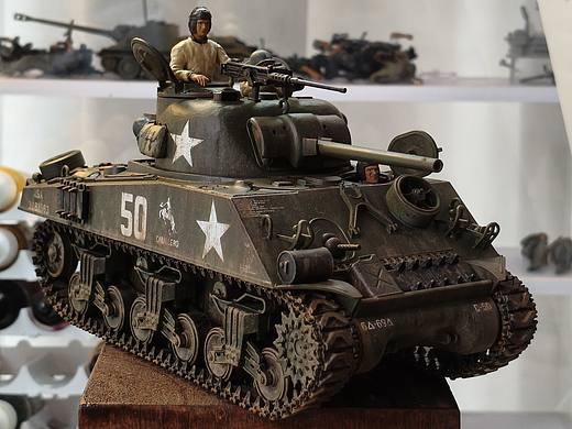 田宫1/35二战美军谢尔曼坦克