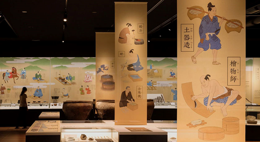 沉浸式数字叙事：多媒体技术如何为观众编织独特的文物对话场景