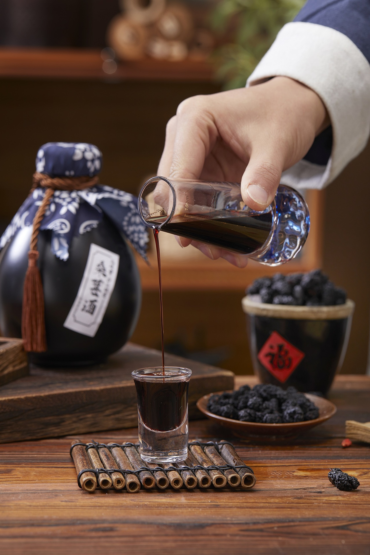 桑椹酒拍摄案例（图ZMzg4NzUyNjY4） - 产品摄影 - 站酷设计师简悦毛毛原创素材 - 站酷ZCOOL