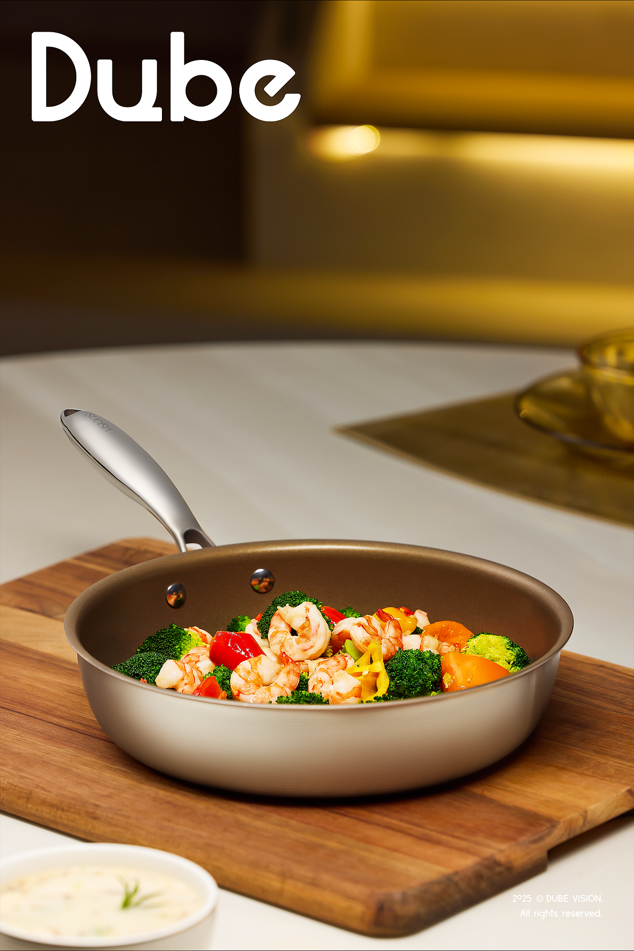 VISIONS/康宁晶钛系列锅具（图ZMzg4NzgzMzky） - 产品摄影 - 站酷设计师懒有文化原创素材 - 站酷ZCOOL