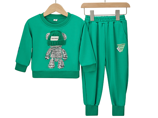 儿童服装挂牌白底图场景图