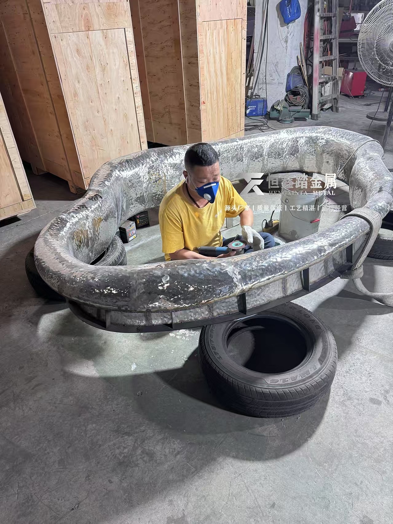 异形不锈钢水波纹镜框双曲面立体装饰金属