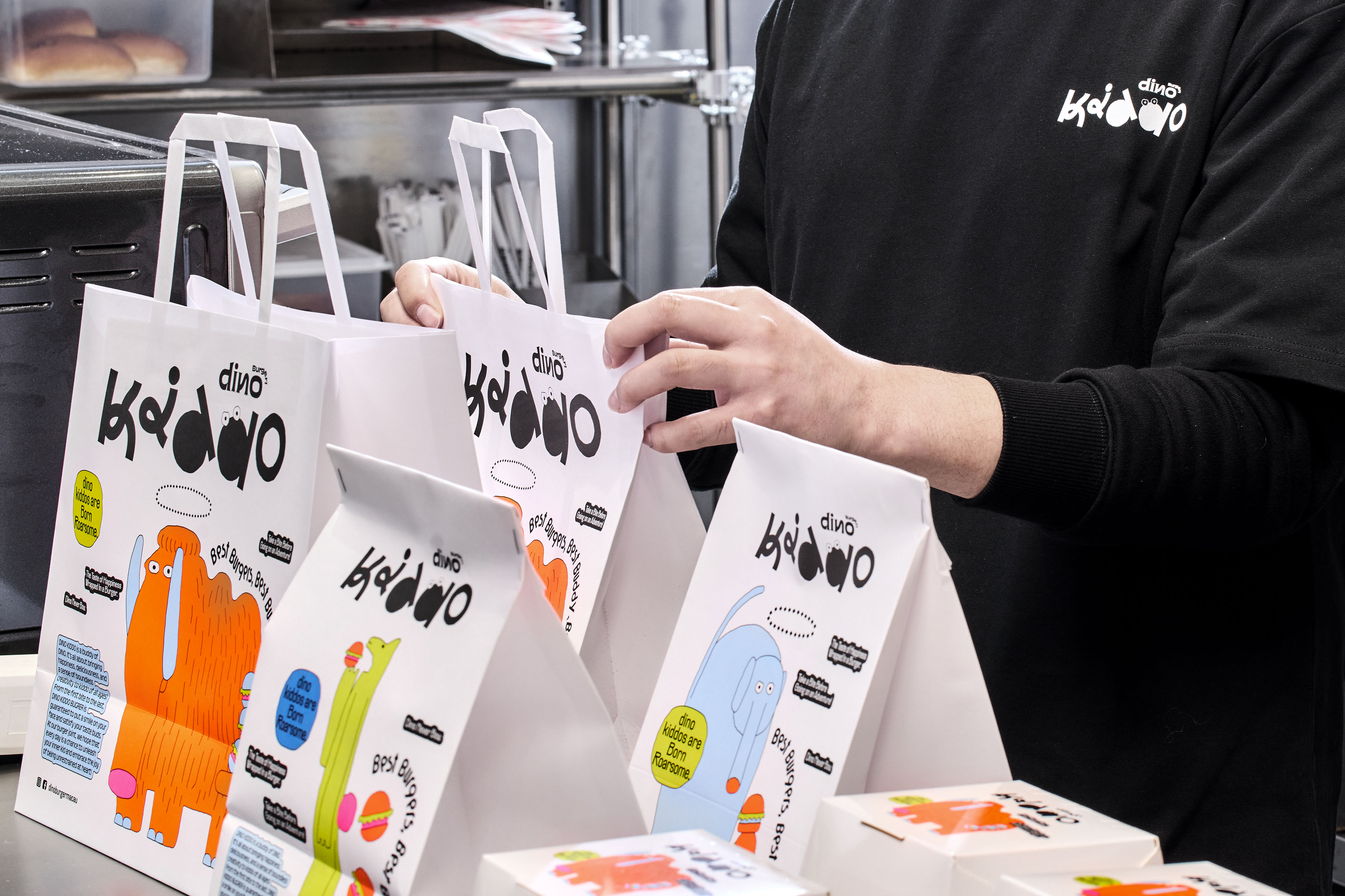 不只是汉堡,是童年的小宇宙-DINO KIDDO 品牌设计|365天的好设计NO.69