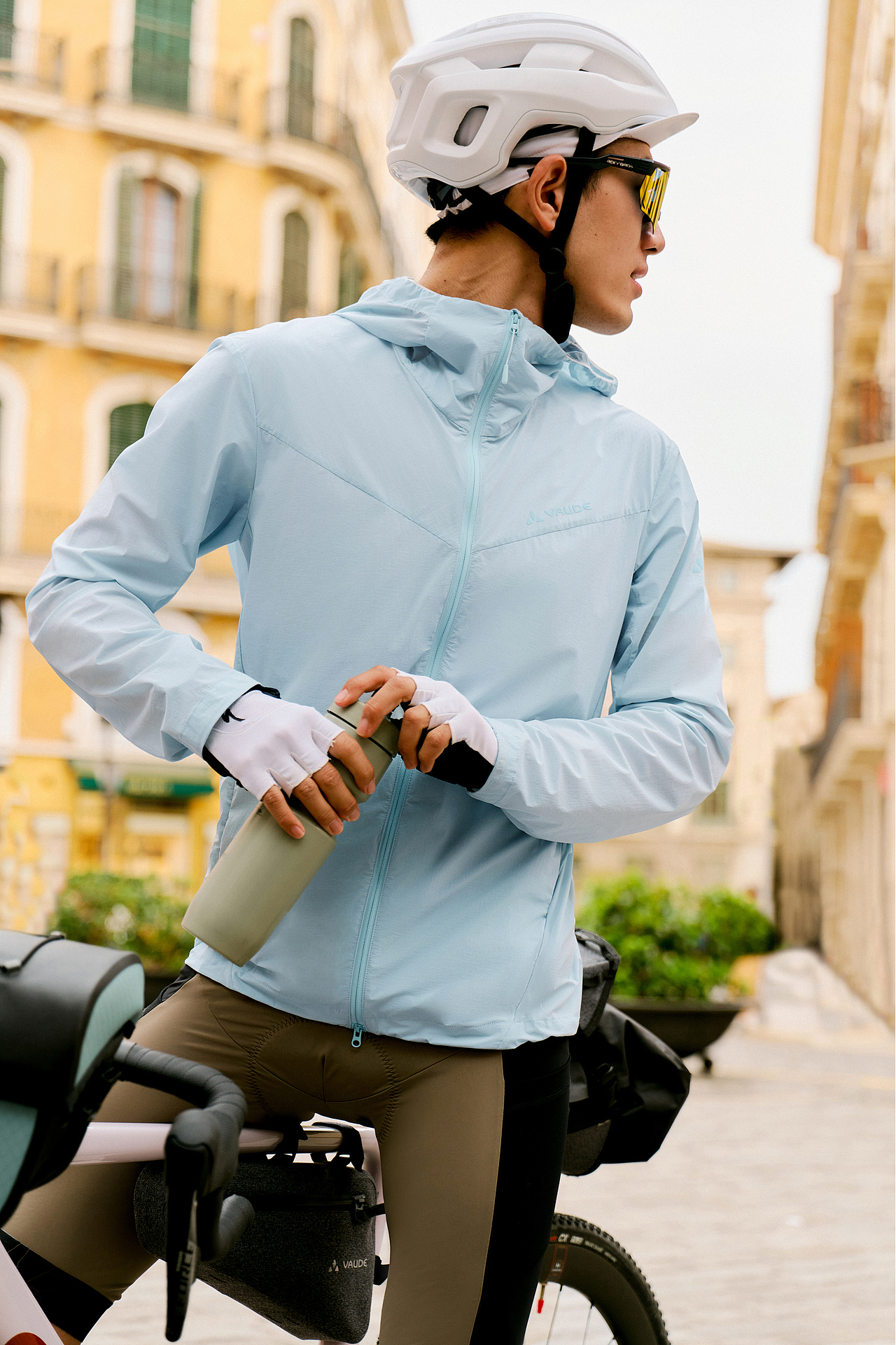 RETOUCH WORK FOR vaude巍德 春日骑行大片（图ZMzg4OTM0OTY4） - 人像摄影 - 站酷设计师黑白君工作室原创素材 - 站酷ZCOOL