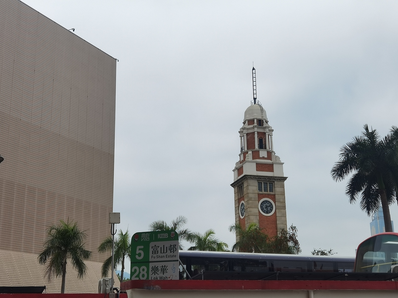 故地 熟悉 但彷彿陌生