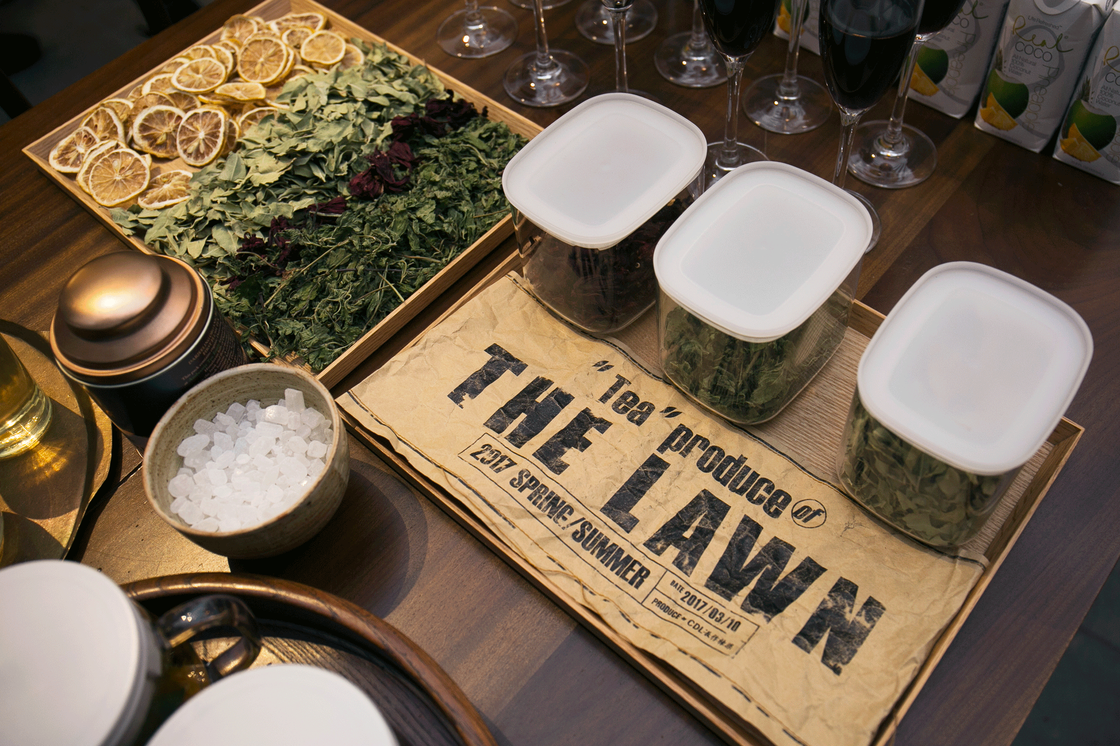 長作棟梁 x THE LAWN