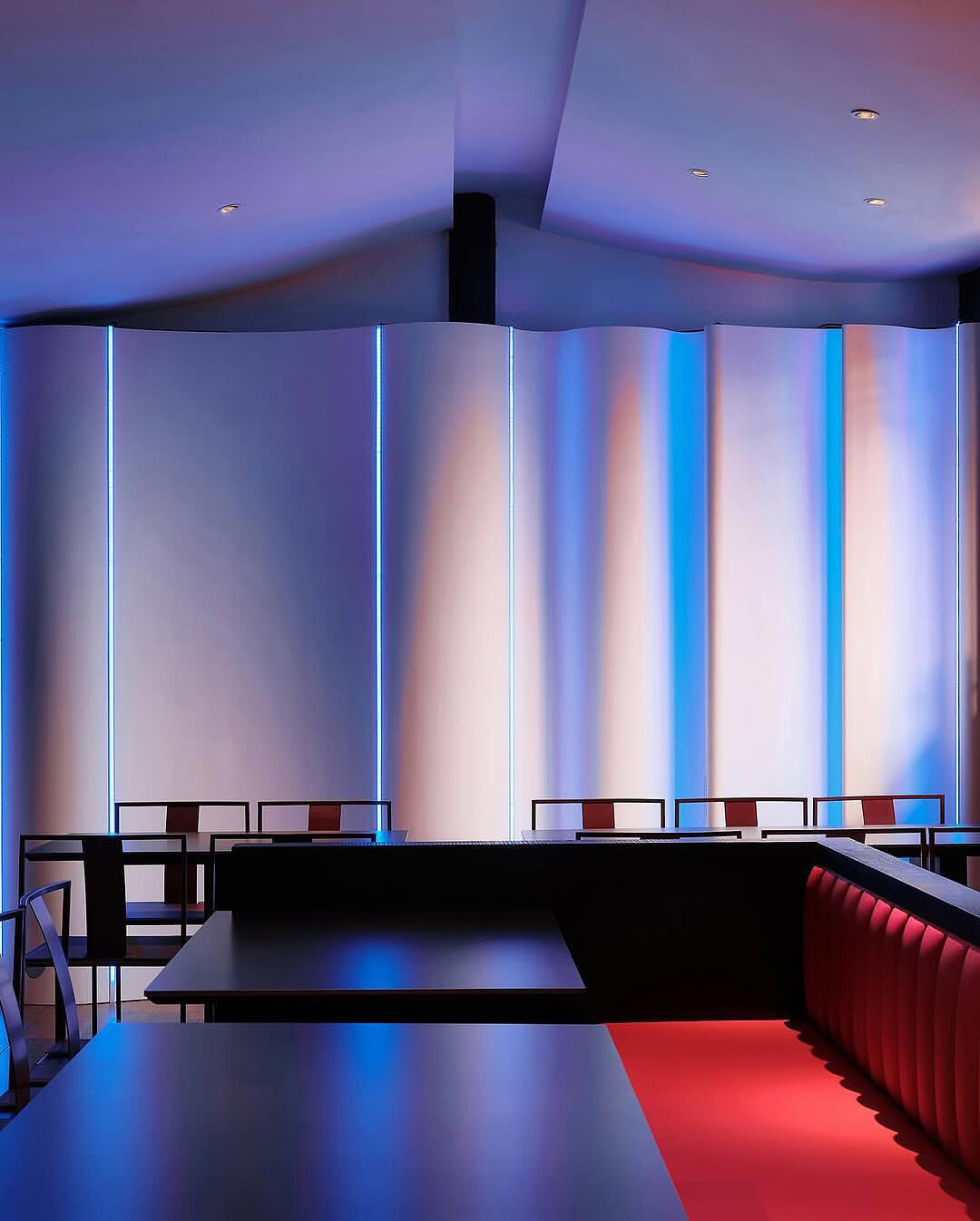 在秦淮河边重塑传统-红龙虾餐饮零售空间设计|365天的好设计NO.70