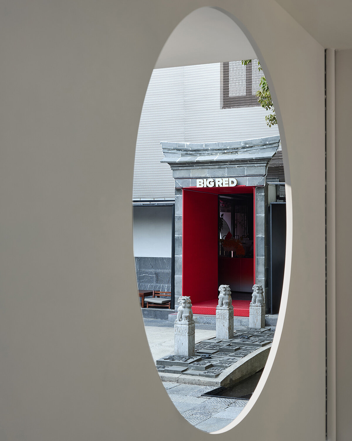 在秦淮河边重塑传统-红龙虾餐饮零售空间设计|365天的好设计NO.70