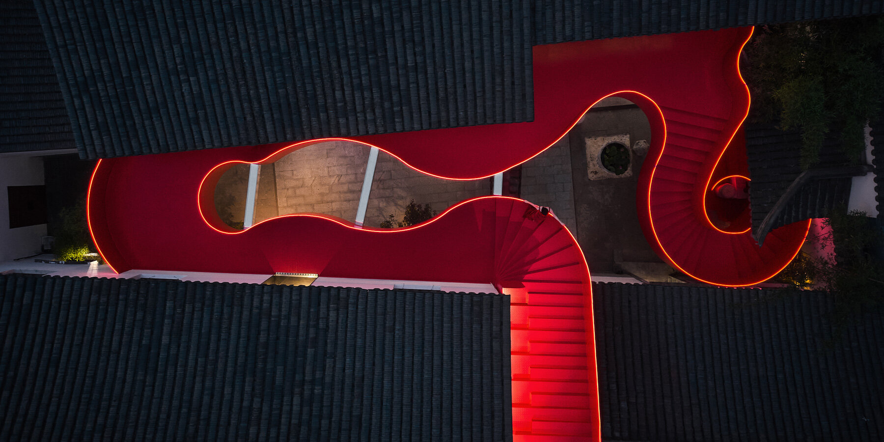 在秦淮河边重塑传统-红龙虾餐饮零售空间设计|365天的好设计NO.70