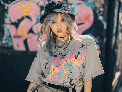 最懂运镜的AI视频模型:Higgsfield AI,一张图片即可生成好莱坞电影镜头(图ZMTUwNjgzMjA=) - 资讯 - 站酷设计师言川Artie原创素材 - 站酷ZCOOL