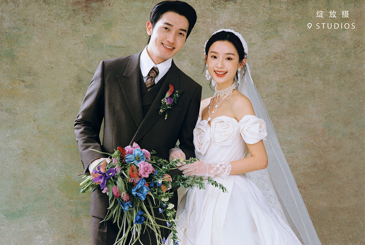 爱惨了我的复古油画风婚纱照啊❤️北京婚纱照