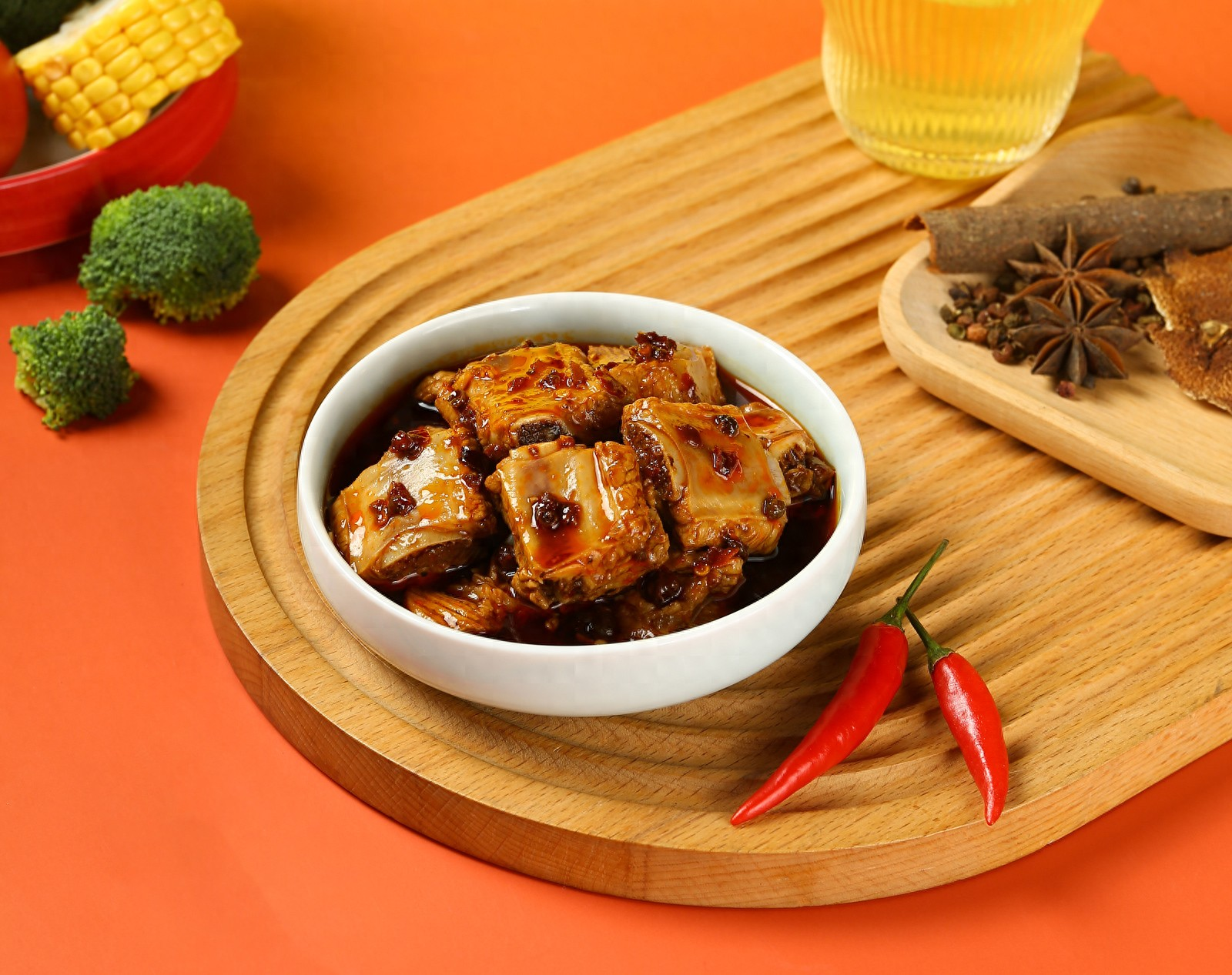 甄盟主,重新定义了都市人的饮食可能