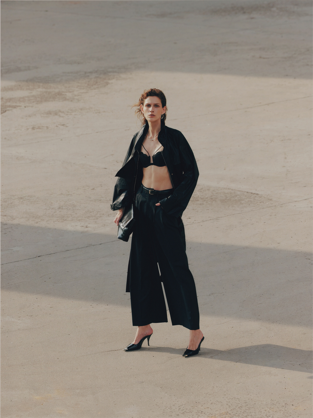 女装摄影｜简约感情绪大片这样拍！（图ZMzg5MzIwNzg0） - 人像摄影 - 站酷设计师MUSE摄影原创素材 - 站酷ZCOOL