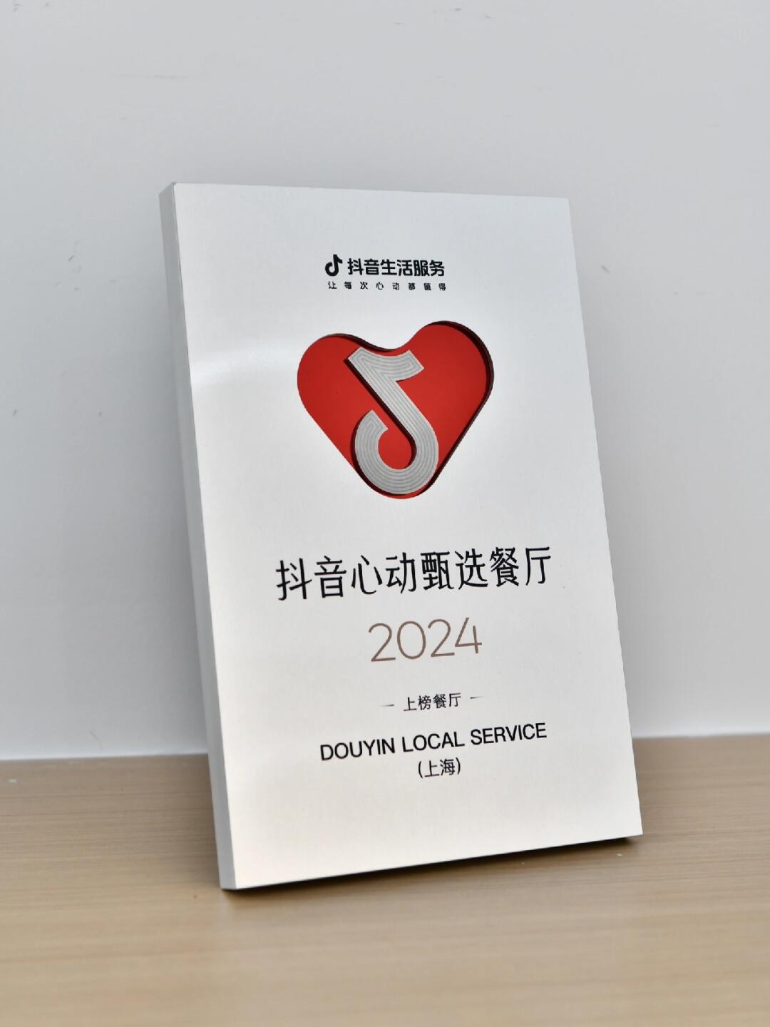 聘书 授权证书 结业证书如何设计不落俗套？#证书设计 #结业证书设计 #雨田侃设计（图ZMTUwNzA5MjQ=） - 教程 - 站酷设计师雨田侃设计原创素材 - 站酷ZCOOL