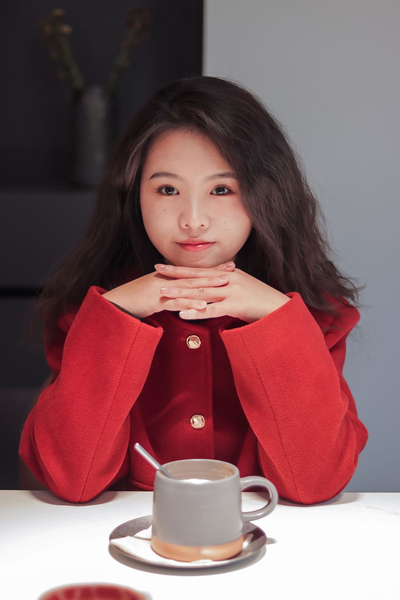 咖啡厅小憩（图ZMzg5Mzk0MTY0） - 人像摄影 - 站酷设计师静忆木原创素材 - 站酷ZCOOL