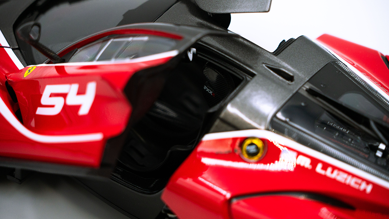 Ferrari FXXK EVO 1:18 Bburago