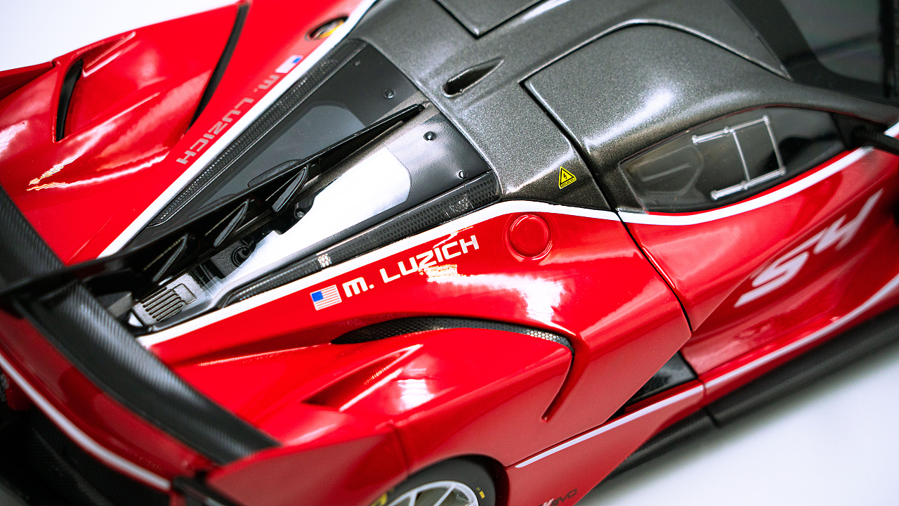 Ferrari FXXK EVO 1:18 Bburago
