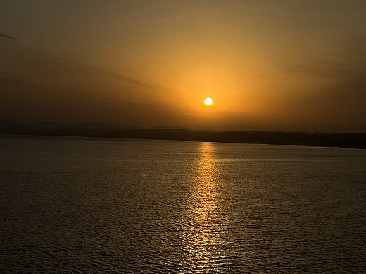 日落，不得已下山