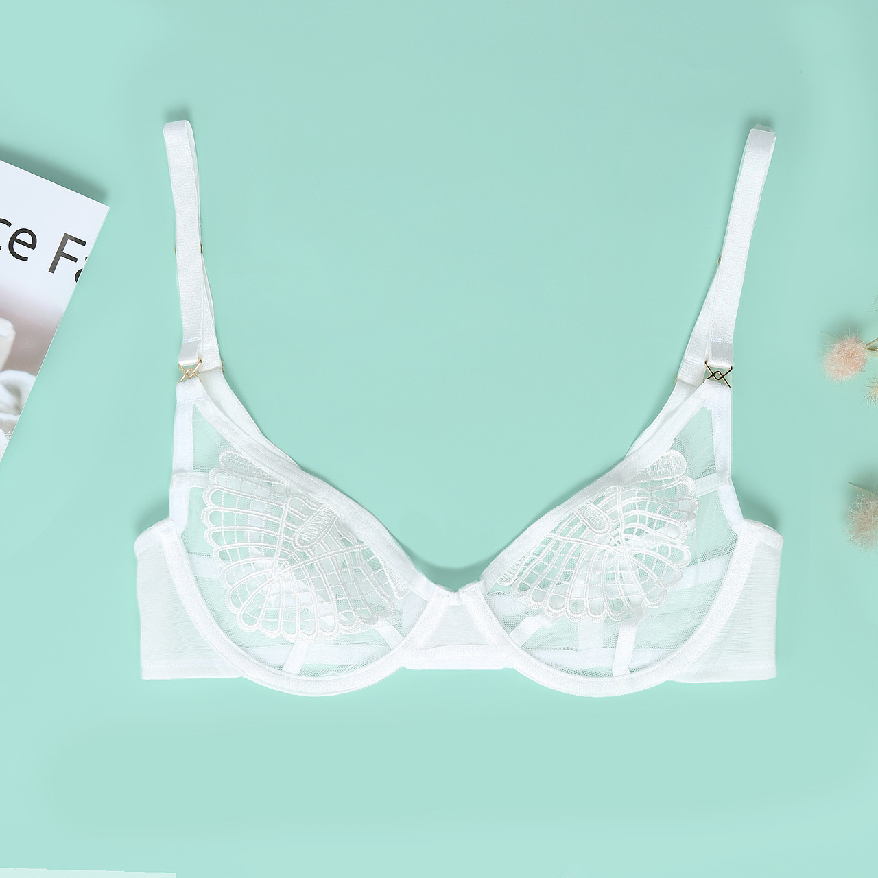 服装产品：内衣（图片）（图ZMzg5NTExMzIw） - 休闲/流行服饰 - 站酷设计师深圳市国视传媒原创素材 - 站酷ZCOOL