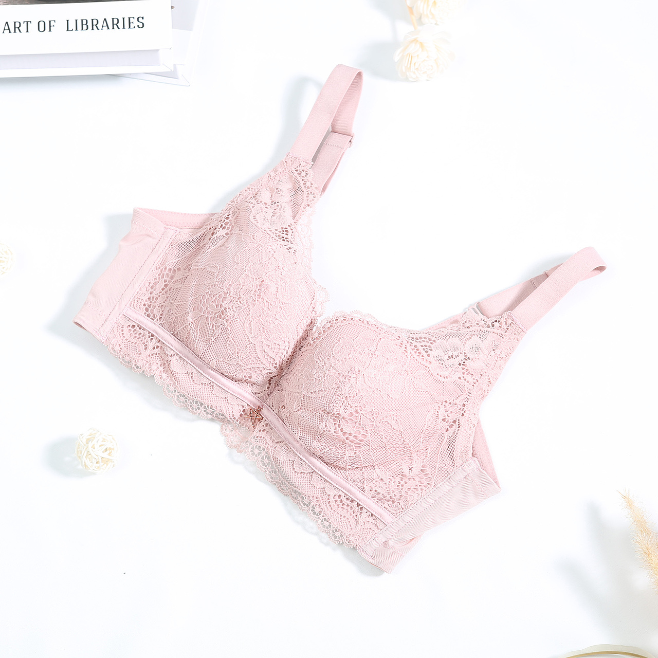 服装产品：内衣（图片）（图ZMzg5NTExMzA0） - 休闲/流行服饰 - 站酷设计师深圳市国视传媒原创素材 - 站酷ZCOOL