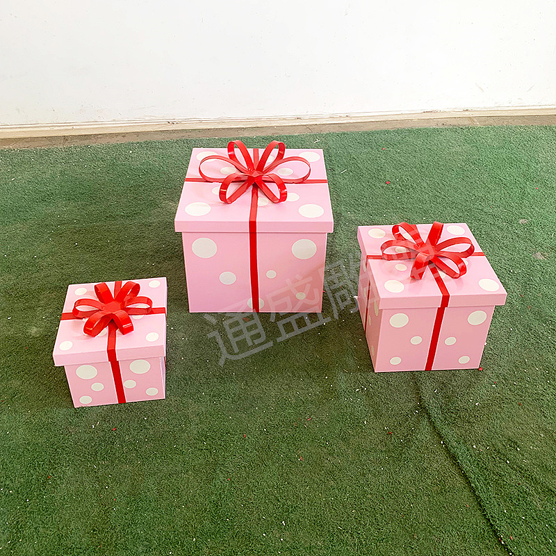 玻璃钢礼盒雕塑