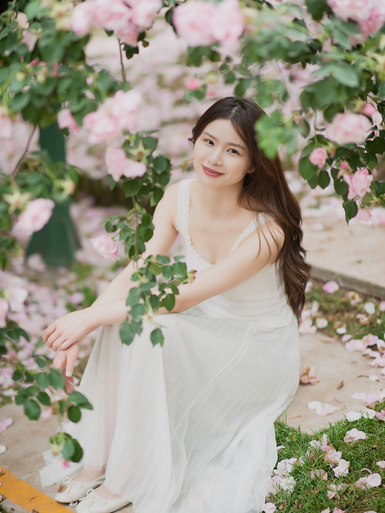 这里的玫瑰花开得正好（图ZMzg5NTczNDQw） - 人像摄影 - 站酷设计师桥如一原创素材 - 站酷ZCOOL