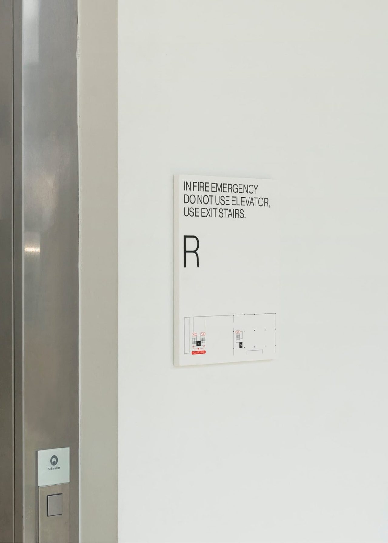 导视设计|蓝白雅致:园区空间和谐清晰引导