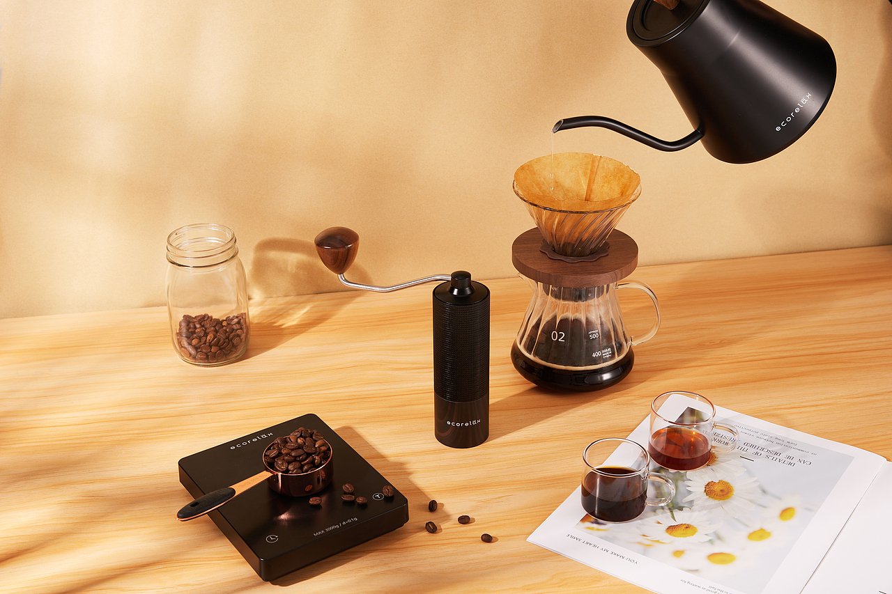 产品拍摄——光影中的工业韵律,手摇磨豆机