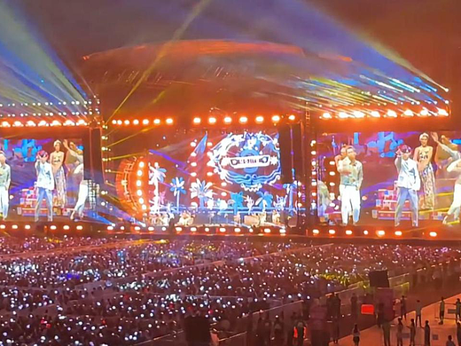 舞台LED屏幕周杰伦南宁演唱会透明LED屏【联诚发】