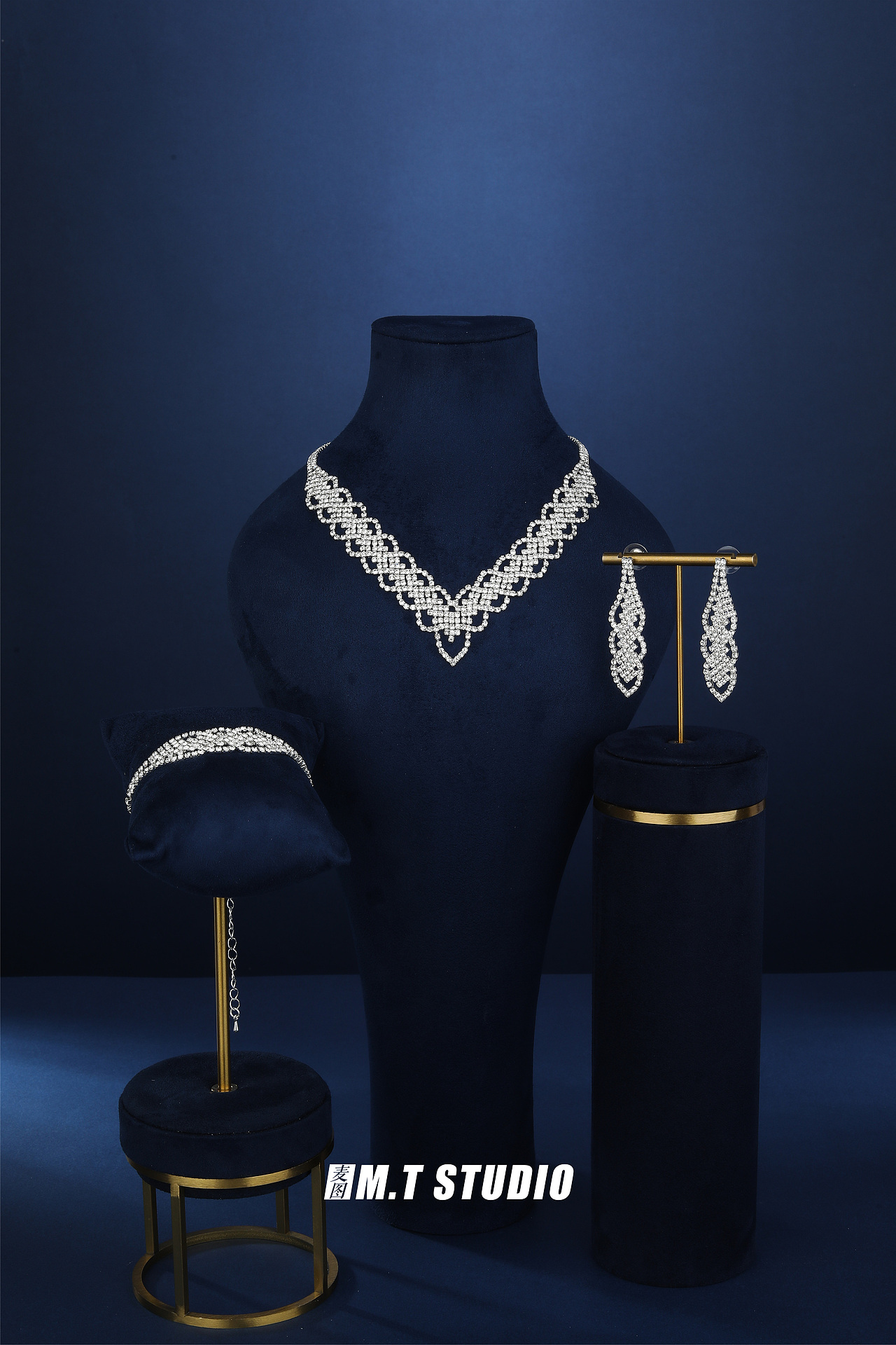 希音丨跨境丨首饰丨皇冠丨婚庆丨饰品丨麦图摄影